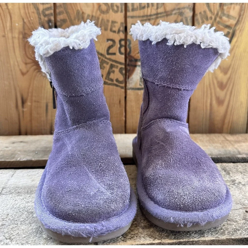 Kids Koolaburra Boots Uggs Purple Lavender Mini Suede Sz 7 Zip up Cozy